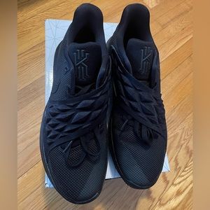Kyrie low. Used. With box. Men size 12